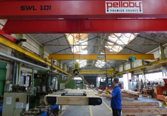 Hoist helps workshop to manoeuvre canal gates