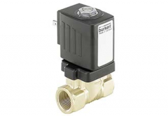 Solenoid valve tackles dezincification and water hammer