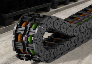 New energy chain system for intralogistics and crane systems