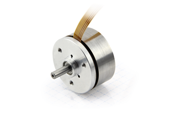Compact external rotor motor designed for series applications
