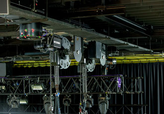 igus’ easy cable management systems at this year’s ABTT show