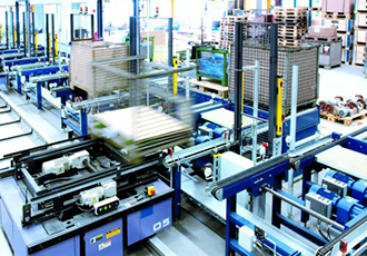 Drives for pallet conveyor technology