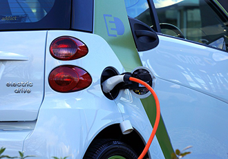 Liquid cooled high power charging solutions 