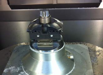 Vice enhances productivity of multi-axis machining