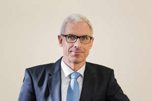 Dietmar Heinrich takes CEO reins at Schaeffler