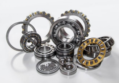 Navigating bearing retainer design options