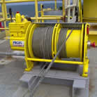 Offshore winch pulls both ways