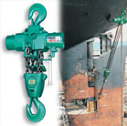 HANDLING EQUIPMENT FOR SHIPYARDS OFFERS OBLIQUE LIFTING